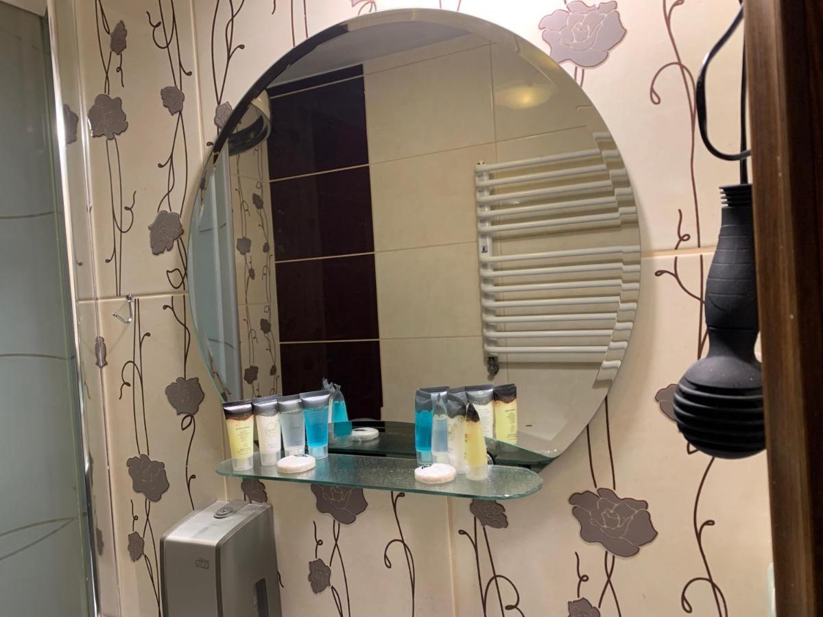 Osielsko Hotel Tyrol I Restauracja Zycie Gruzji المظهر الخارجي الصورة