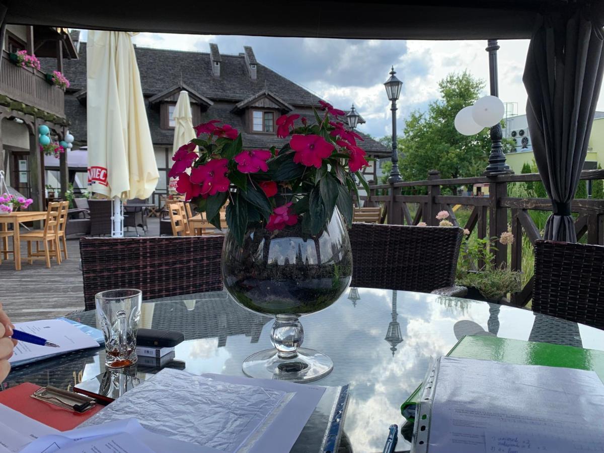 Osielsko Hotel Tyrol I Restauracja Zycie Gruzji المظهر الخارجي الصورة